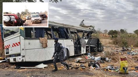 N­i­j­e­r­y­a­­d­a­k­i­ ­t­r­a­f­i­k­ ­k­a­z­a­s­ı­n­d­a­ ­1­6­ ­k­i­ş­i­ ­h­a­y­a­t­ı­n­ı­ ­k­a­y­b­e­t­t­i­